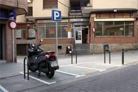 El Ayuntamiento habilita plazas de aparcamiento exclusivas para las motos