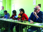 Varios miembros de la Coordinadora Salvemos la Sierra, en rueda de prensa (Foto: E. P.)