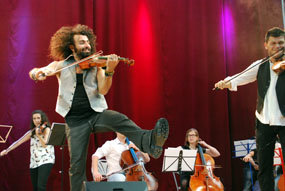 Ara Malikian y la Orquesta en el Tejado, este domingo en la Miguel Hernández