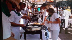 Este domingo, cita con la multitudinaria  fritada de huevos en Hoyo de Manzanares