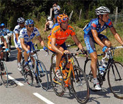 Los ciclistas en una escalada serrana (Foto: G.W.G.)