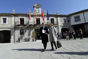 El Ayuntamiento reúne al comercio local para diseñar acciones conjuntas