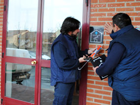 Valdemorillo, uno de los primeros municipios de Madrid en lucir pictogramas para autistas