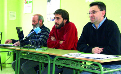 Integrantes de Alpedrete Sostenible, en rueda de prensa  (Foto: A. Sánchez)