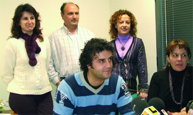 Ramón Pavón, junto a afiliados de la CGT  (Foto: ALEJANDRO SÁNCHEZ)