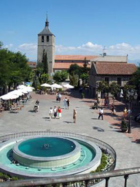 Cuentacuentos, talleres y presentaciones  de libros en la plaza de la Constitución