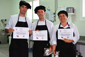 Los alumnos del curso profesional de cocina de Guadarrama celebran su concurso de tapas