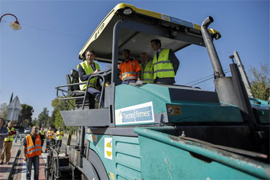 El presidente regional asiste en Moralzarzal al inicio de las obras de mejora en la M-608