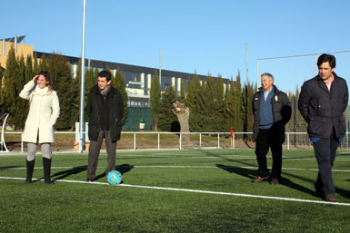 El polideportivo se amplía con tres pistas de pádel y un campo de fútbol 7