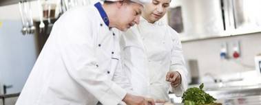 Se ponen en marcha un año más los cursos de profesionalidad en cocina y acreditación en pastelería