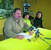 Alberto Sánchez, junto a miembros de ADEI  (Foto: ALEJANDRO SÁNCHEZ)