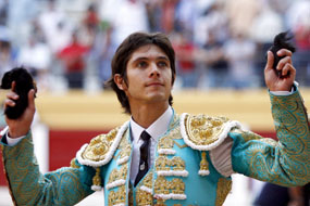 Castella se apunta a la de Adolfo y El Cid a los ‘victorinos’ en Madrid	