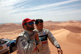 Rubén Gracia simula las condiciones del Rally Dakar en las dunas de Marruecos