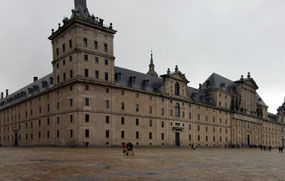 Los nuevos despidos en el equipo de seguridad avivan la polémica por la gestión en el Monasterio de San Lorenzo