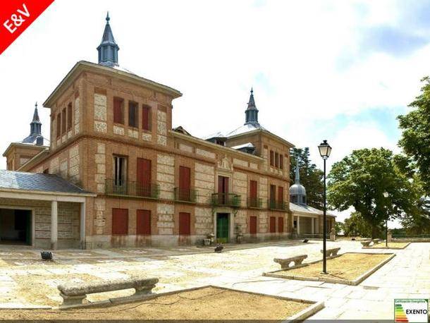  El Palacio de El Escorial continua en venta 