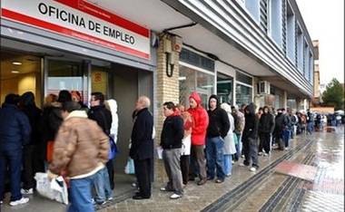 El paro desciende un 2,81% en Madrid y baja hasta los 437.366 parados