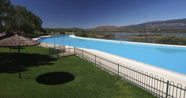 Abren las piscinas del área recreativa de Riosequillo, en Buitrago del Lozoya