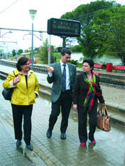 Carmen Toledano, junto a representantes de Fomento (Foto: CEDIDA)