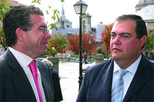 El alcalde de San Lorenzo, José Luis Fernández Quejo, en la plaza de la Constitución  (Foto:  E. P.)