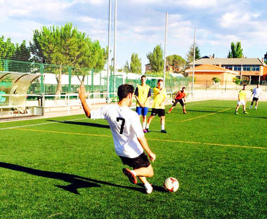 16 equipos compiten en el maratón de fútbol 7 de Galapagar