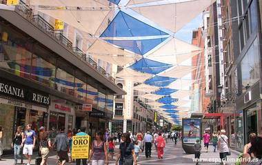 La Asamblea de Madrid revisará la liberación de horarios comerciales 