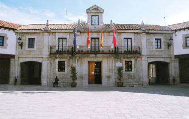  El Ayuntamiento de Guadarrama digitaliza el archivo municipal de 1927 a 1992 