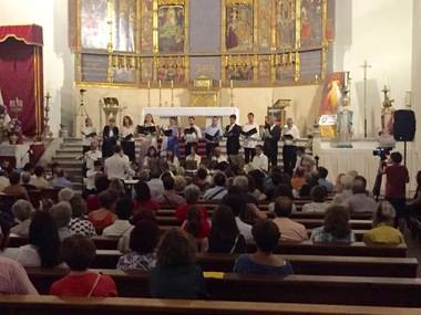 Lleno en la iglesia para ver “La música del amor más fino”