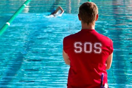 Guadarrama pone en marcha un curso de monitor de natación para jóvenes a partir de 16 años 