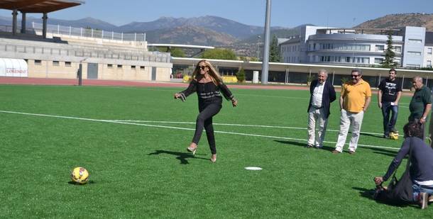 El césped artificial de la Ciudad Deportiva listo para el inicio de la temporada