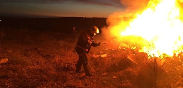 Una buena coordinación , clave en el control de un incendio en Valdemorillo 