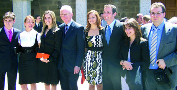 El pasado domingo, 6 de mayo, tuvo lugar la clausura del curso 2006-2007 en el Real Centro Escorial María Cristina.