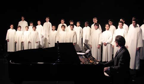 Concierto de la Escolanía de la Santa Cruz del Valle de los Caídos en San Lorenzo de El Escorial 