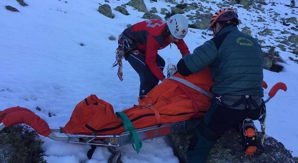 La Guardia Civil localiza y evacúa a un excursionista herido