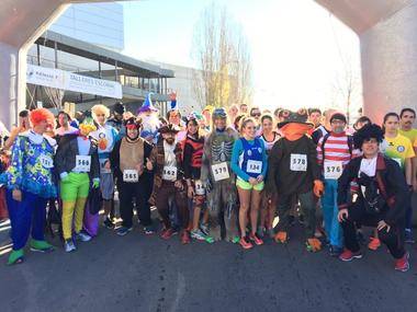 Cerca de 300 atletas cerraron el año con la San Silvestre “Gurriata”