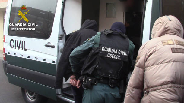 La Guardia Civil desmantela una célula de ciudadanos albaneses especializada en robos en viviendas de alto nivel adquisitivo.