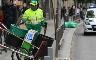 C’s pide al gobierno de Carmena que si aumenta el presupuesto de limpieza sea para incrementar el número de limpiadores en la calle