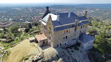 El Ayuntamiento de Torrelodones buscará soluciones para evitar la destrucción del palacio ‘Canto del Pico’