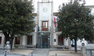 Los concejales de Ahora Escorial, PSOE e IU abandonan el Pleno del Ayuntamiento de El Escorial