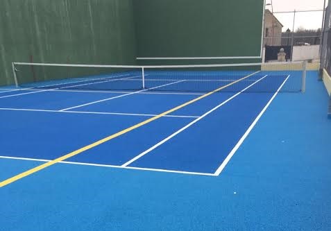 Obras de mejora en las pistas de tenis y frontón del Polideportivo de El Escorial