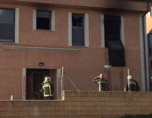 Un incendio calcina una vivienda ‘okupa’ en San Lorenzo de El Escorial