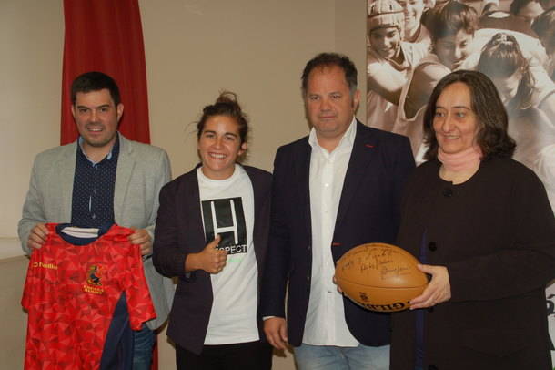 Presentado el proyecto "Rugby & Values", con la olímpica Patricia García, una apuesta por el deporte del rugby en San Lorenzo de El Escorial