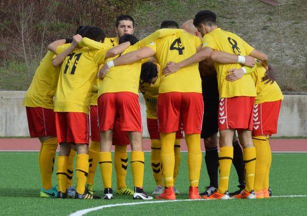 'Pinchazo' del C.U.Collado Villalba, esta vez ante el San Roque (1-2) rival directo para la permanencia