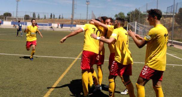 Trascendental victoria del C.U. Collado Villalba en Moratalaz (4-6) para mantener la categoría