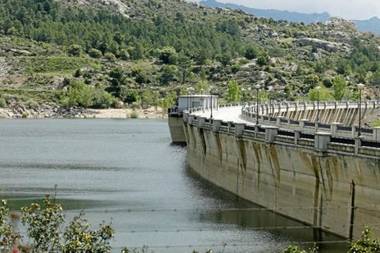 Las altas temperaturas de mayo elevan el 7,5% el consumo de agua en la Comunidad de Madrid