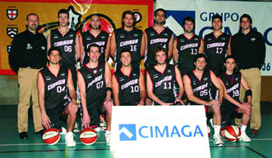 La plantilla al completo del Cimaga Torrelodones 2006/2007 (Foto: FEDERACIÓN MADRILEÑA DE BALONCESTO)