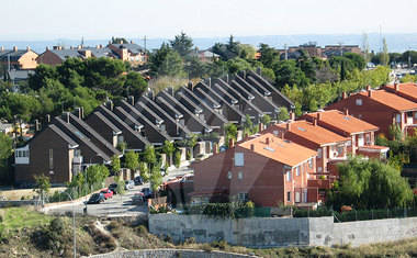 El Ayuntamiento de Torrelodones aprueba un fondo de 20.000 euros para ayudas por gastos de vivienda habitual