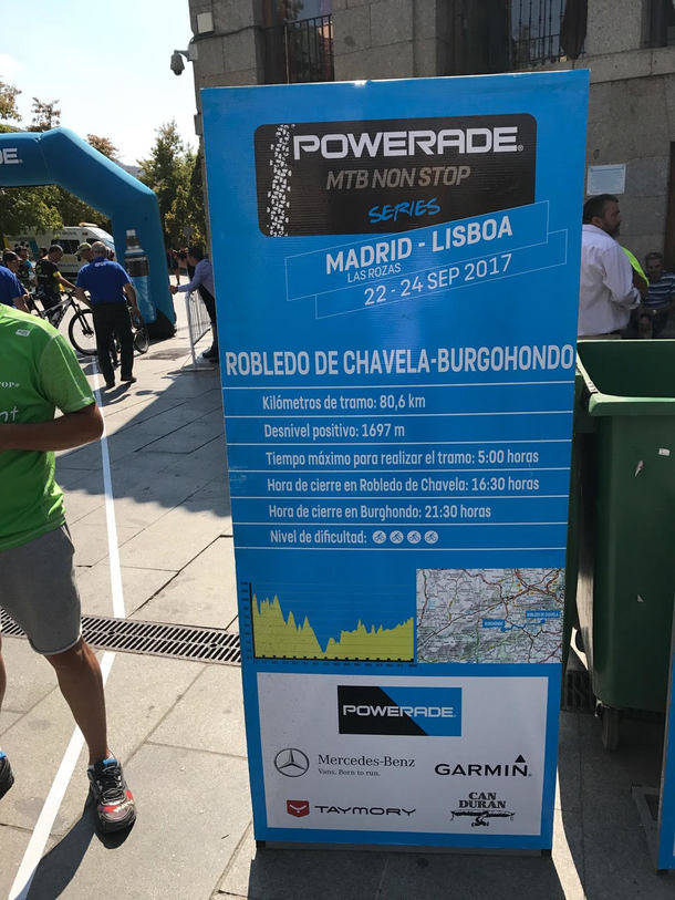 Robledo disfrutó del paso de los ciclistas de la Powerade Madrid-Lisboa