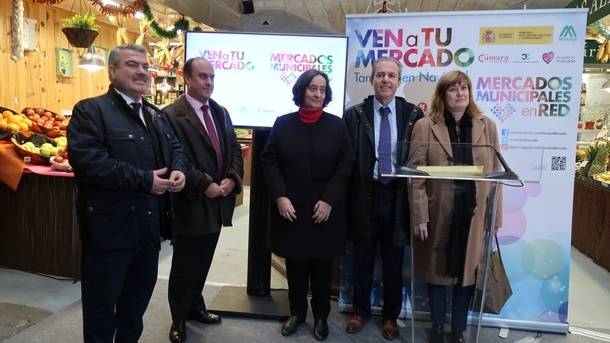 Presentada la campaña “Ven a tu mercado también en Navidad” del Ministerio de Economía, Industria y Competitividad en el Mercado Municipal