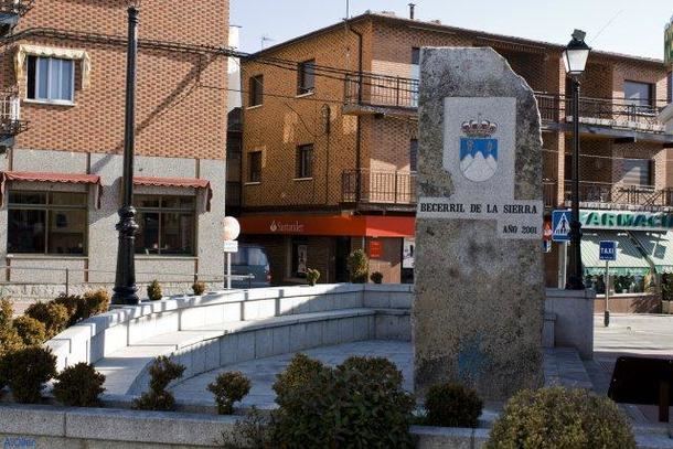 Denuncian un olor desagradable en el suministro de agua potable de Becerril de la Sierra