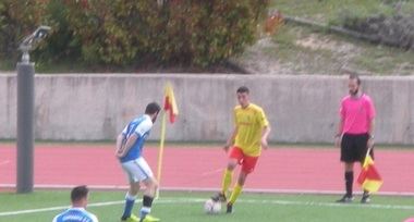 El C.D. Galapagar se complica el ascenso y el C.U.C. Villalba asegura la permanencia en Preferente